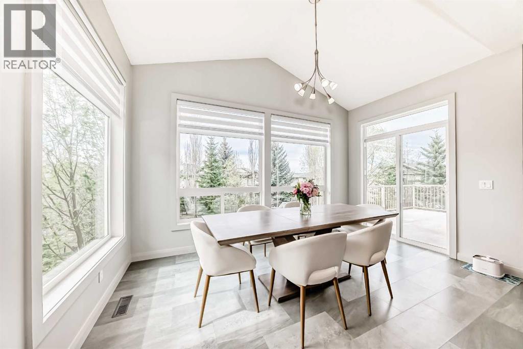 11 Cresthaven Bay Sw, Calgary, Alberta  T3B 5Y1 - Photo 17 - A2317351