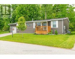 13 KELLESTINE DRIVE, Strathroy-Caradoc, Ontario
