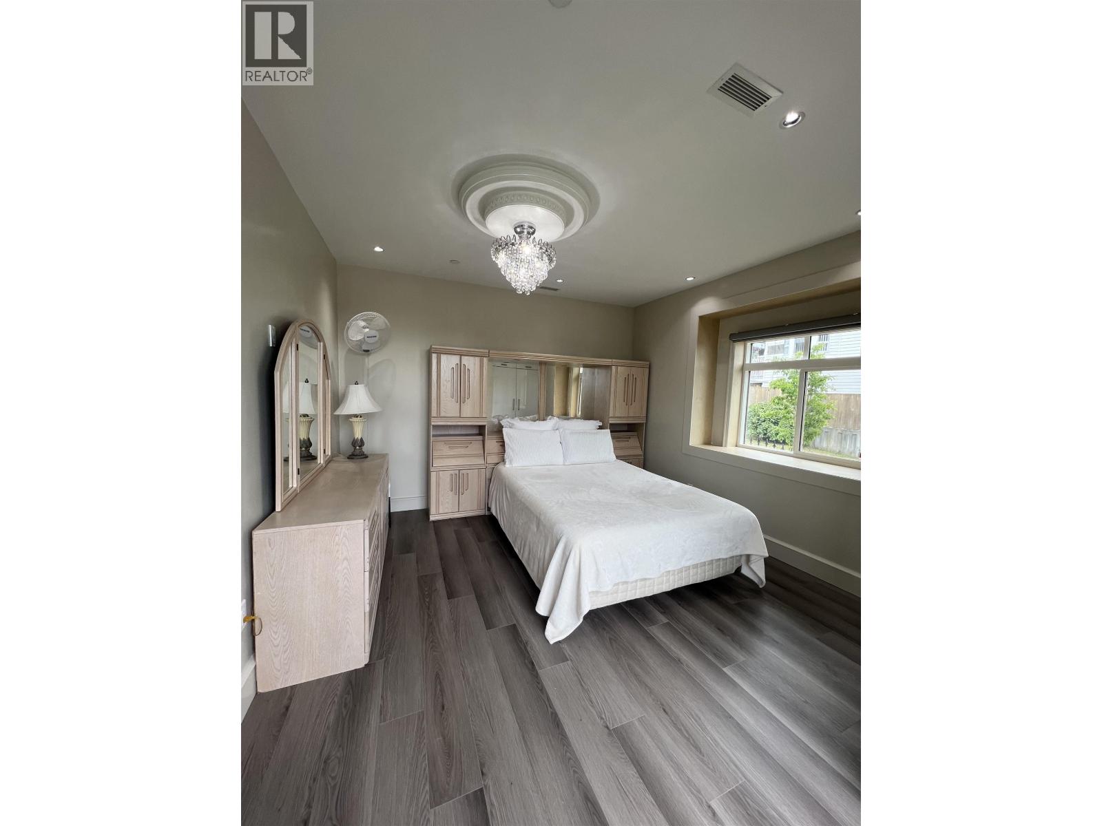 7838 JASPER CRESCENT