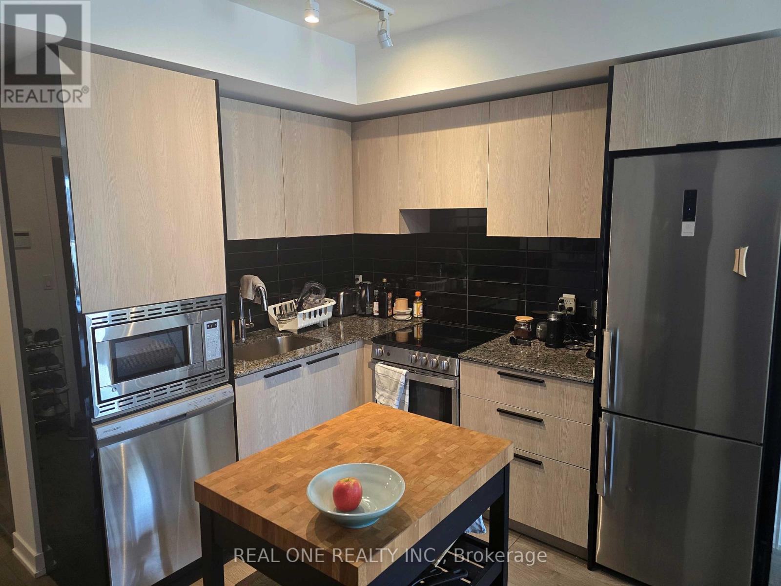 1109 - 501 Yonge Street, Toronto, Ontario  M4Y 0G8 - Photo 4 - C13239624