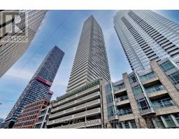 1705 - 2221 YONGE STREET, Toronto, Ontario