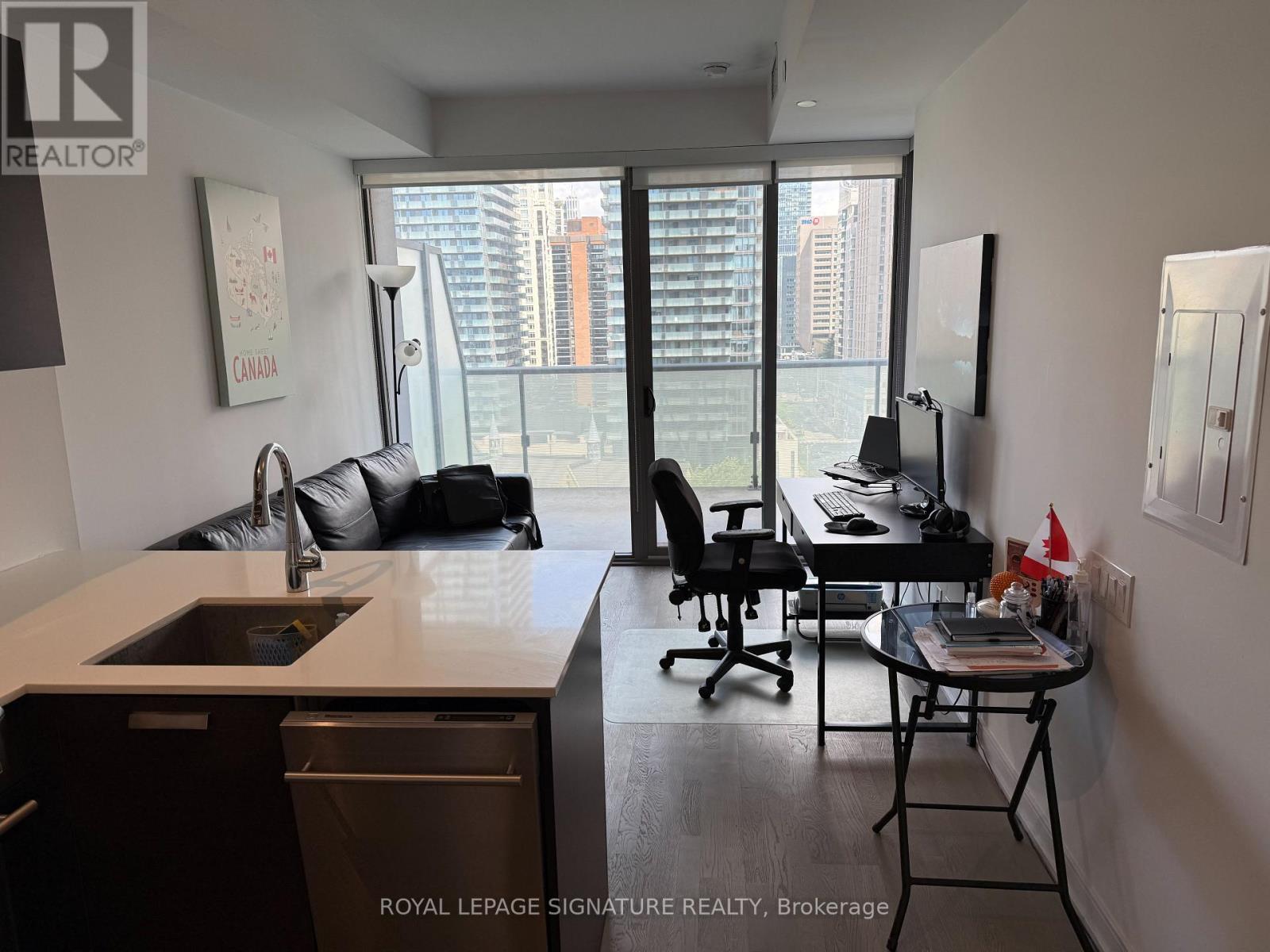 1320 - 57 St Joseph Street, Toronto, Ontario M5S 0C5 - Photo 5 - C13239672