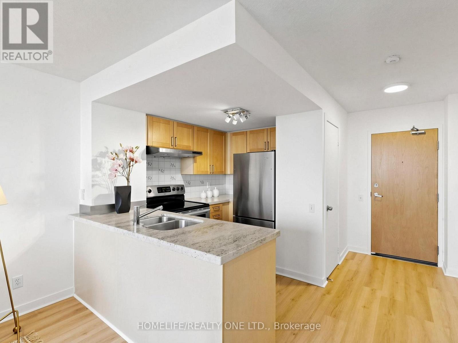 913 - 77 Lombard Street, Toronto, Ontario  M5C 3E1 - Photo 15 - C13239714