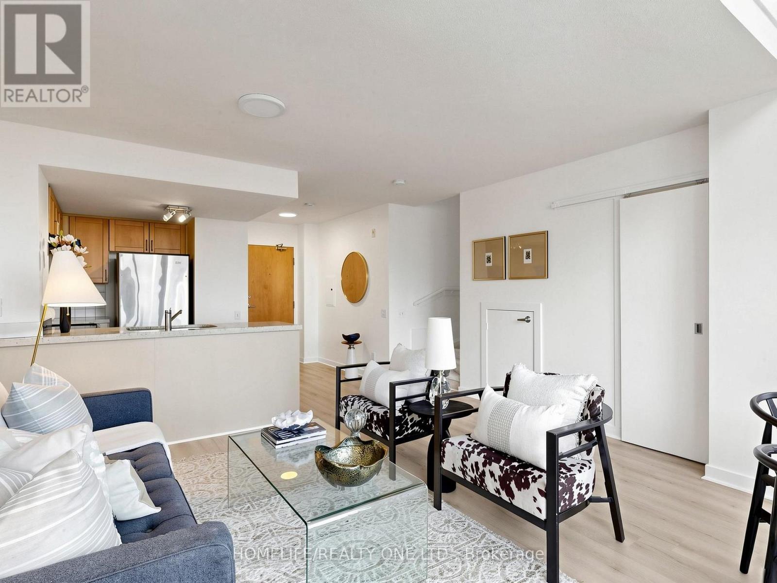 913 - 77 Lombard Street, Toronto, Ontario  M5C 3E1 - Photo 4 - C13239714
