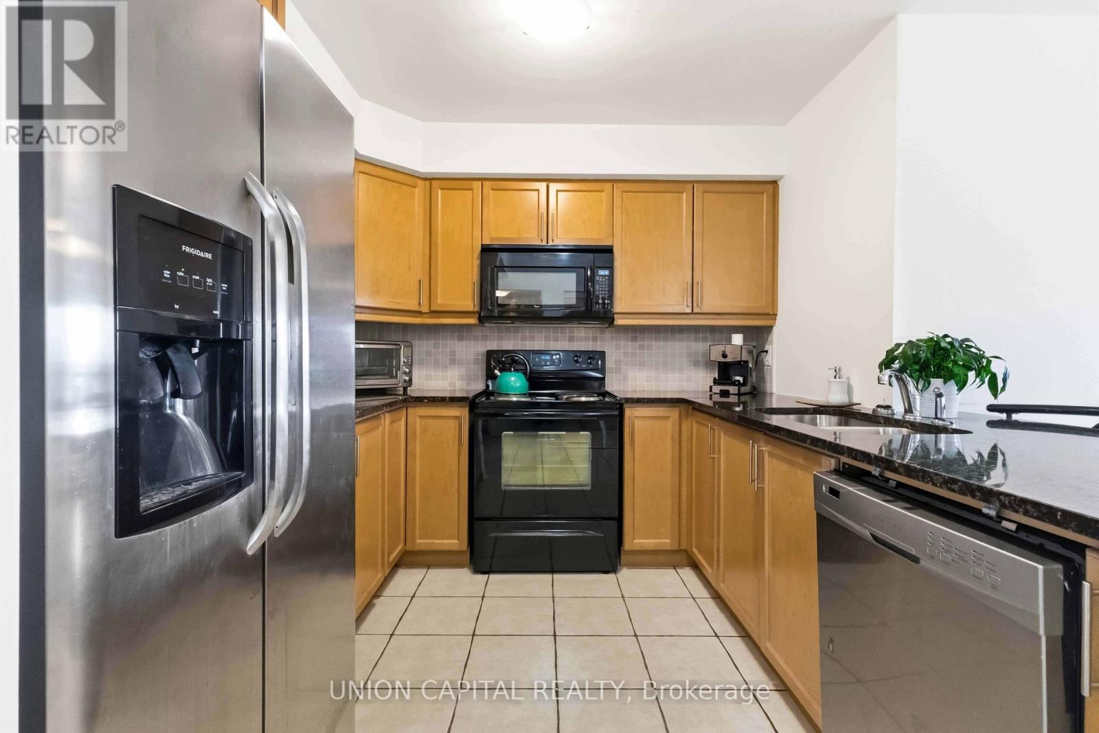 220 - 10 Mendelssohn Street, Toronto, Ontario  M1L 0G7 - Photo 5 - E13239630