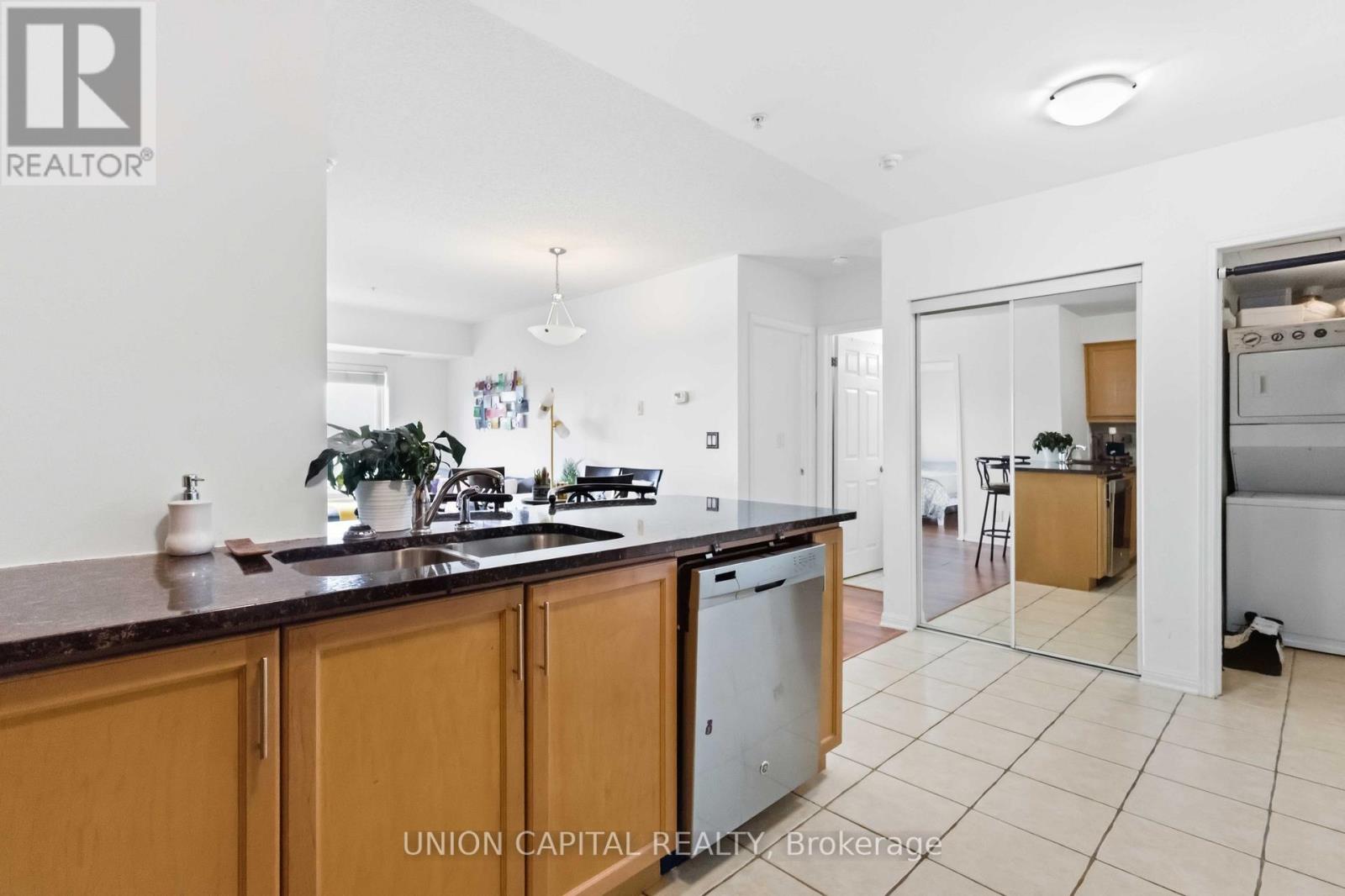 220 - 10 Mendelssohn Street, Toronto, Ontario  M1L 0G7 - Photo 8 - E13239630