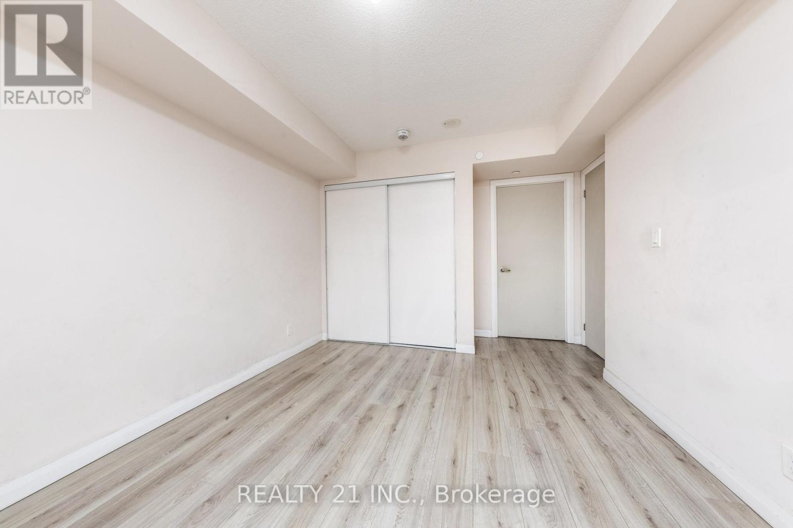 1203 - 2152 Lawrence Avenue E, Toronto, Ontario  M1R 0B5 - Photo 11 - E13239704