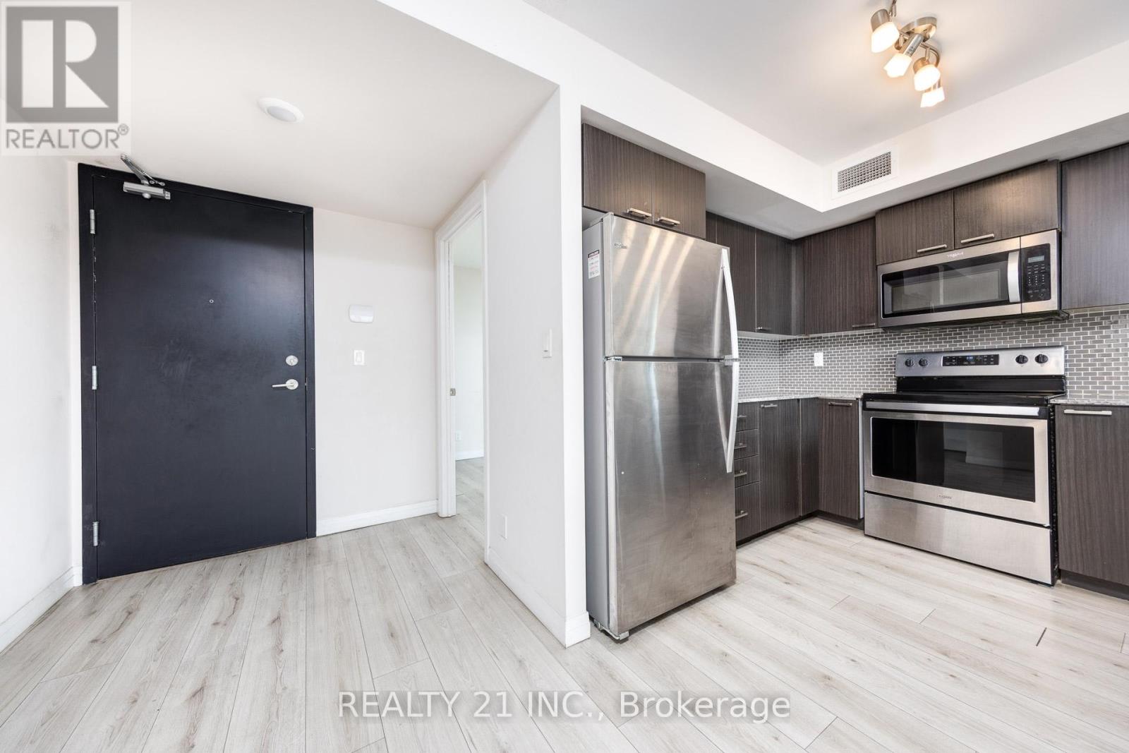 1203 - 2152 Lawrence Avenue E, Toronto, Ontario  M1R 0B5 - Photo 2 - E13239704