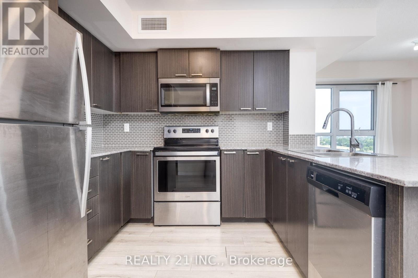 1203 - 2152 Lawrence Avenue E, Toronto, Ontario  M1R 0B5 - Photo 3 - E13239704
