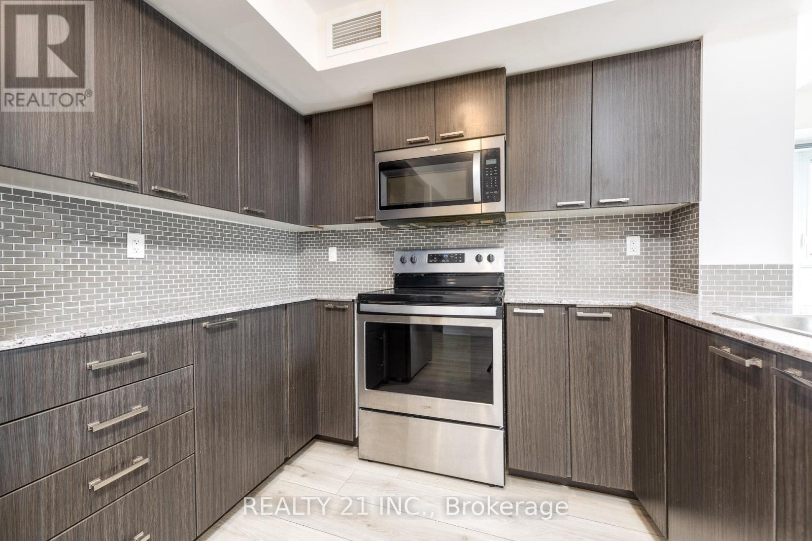 1203 - 2152 Lawrence Avenue E, Toronto, Ontario  M1R 0B5 - Photo 4 - E13239704