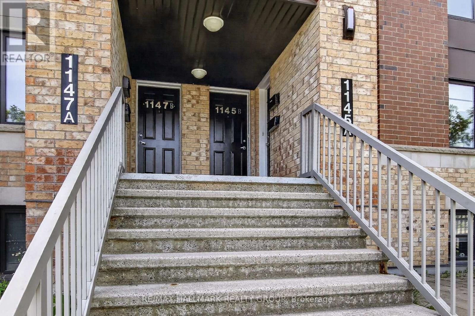 B - 1145 Longfields Drive, Ottawa, Ontario  K2J 5R5 - Photo 3 - X13240118
