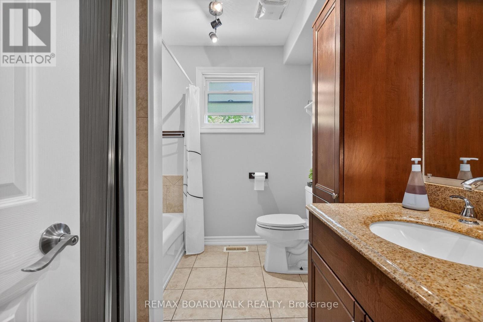 14930 Concession 10-11 Road, North Stormont, Ontario  K0A 1R0 - Photo 16 - X13240178
