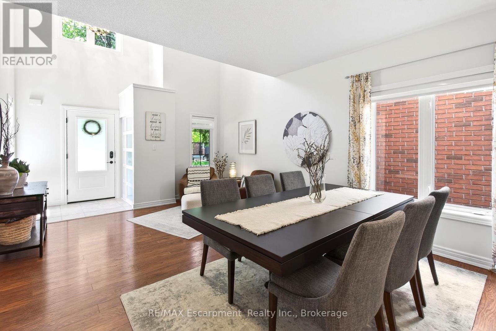 5216 Garland Crescent, Burlington, Ontario  L7L 7K9 - Photo 11 - W13240112
