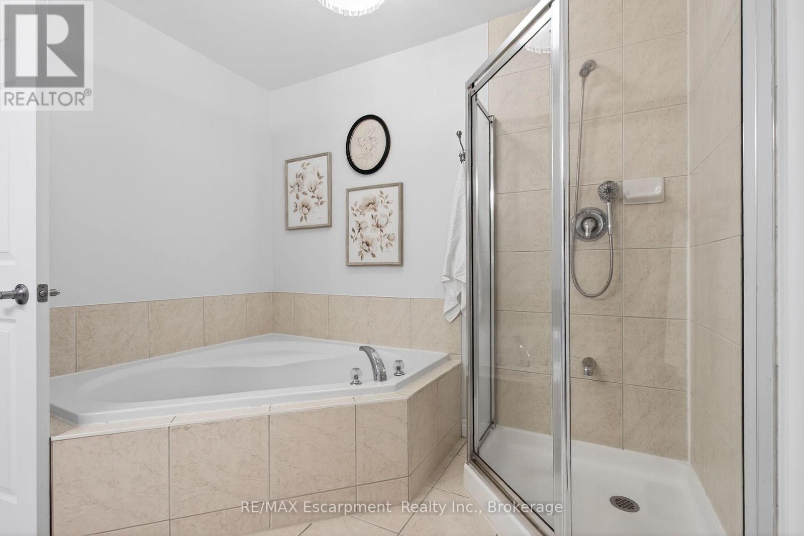 5216 Garland Crescent, Burlington, Ontario  L7L 7K9 - Photo 30 - W13240112