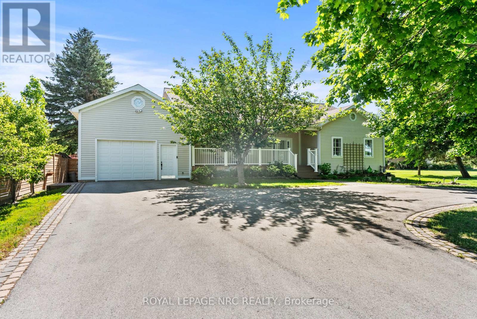 199 Niagara Street, Niagara-On-The-Lake, Ontario  L0S 1J0 - Photo 1 - X13239808