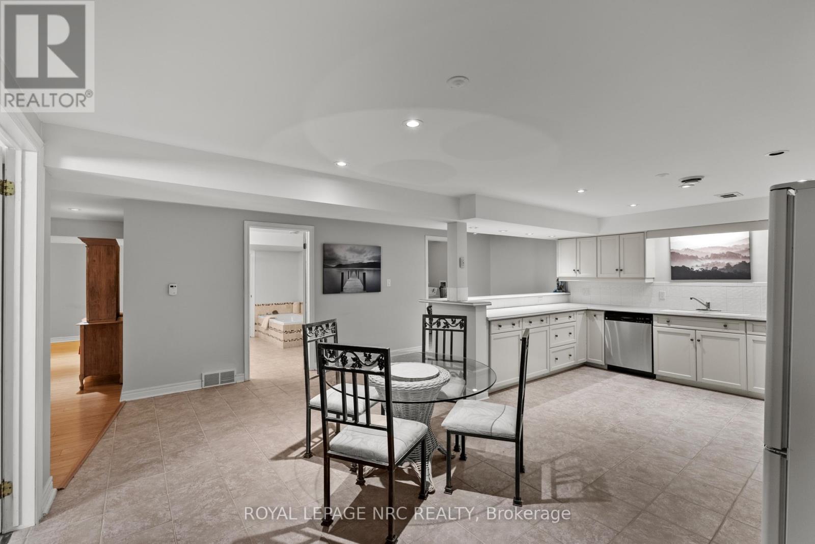 199 Niagara Street, Niagara-On-The-Lake, Ontario  L0S 1J0 - Photo 24 - X13239808