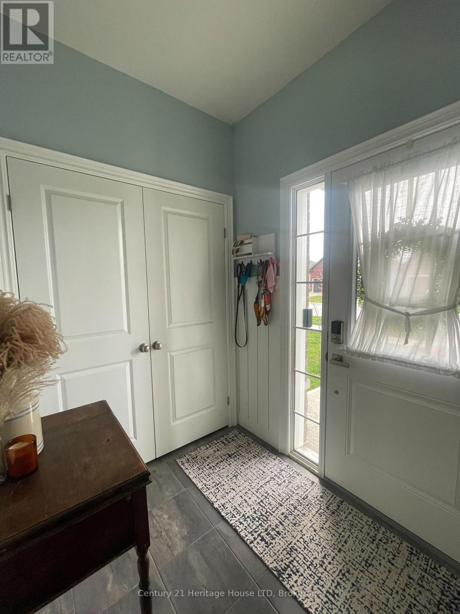 431 Williams Crescent, Fort Erie, Ontario  L2A 4P6 - Photo 3 - X13239848