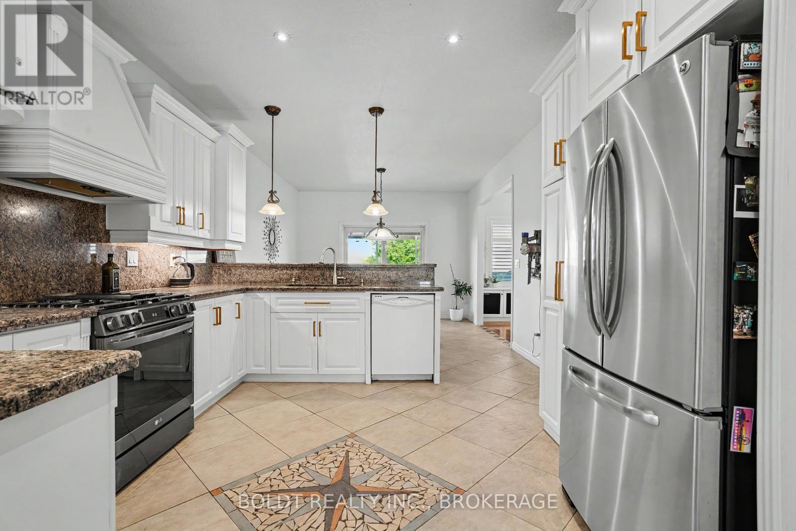 1504 Upper Sherman Avenue, Hamilton, Ontario  L8W 1C5 - Photo 10 - X13240042