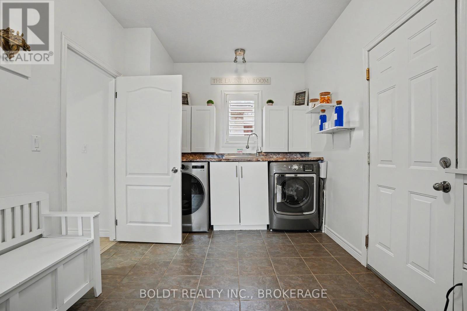 1504 Upper Sherman Avenue, Hamilton, Ontario  L8W 1C5 - Photo 19 - X13240042
