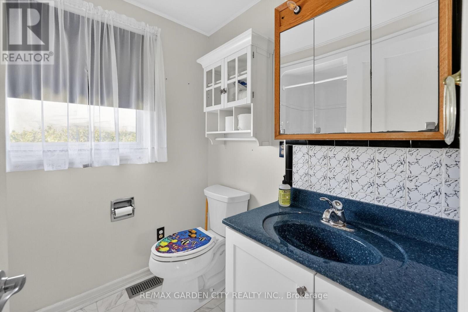 1651 Second Avenue, St. Catharines, Ontario  L2R 6P9 - Photo 13 - X13240048