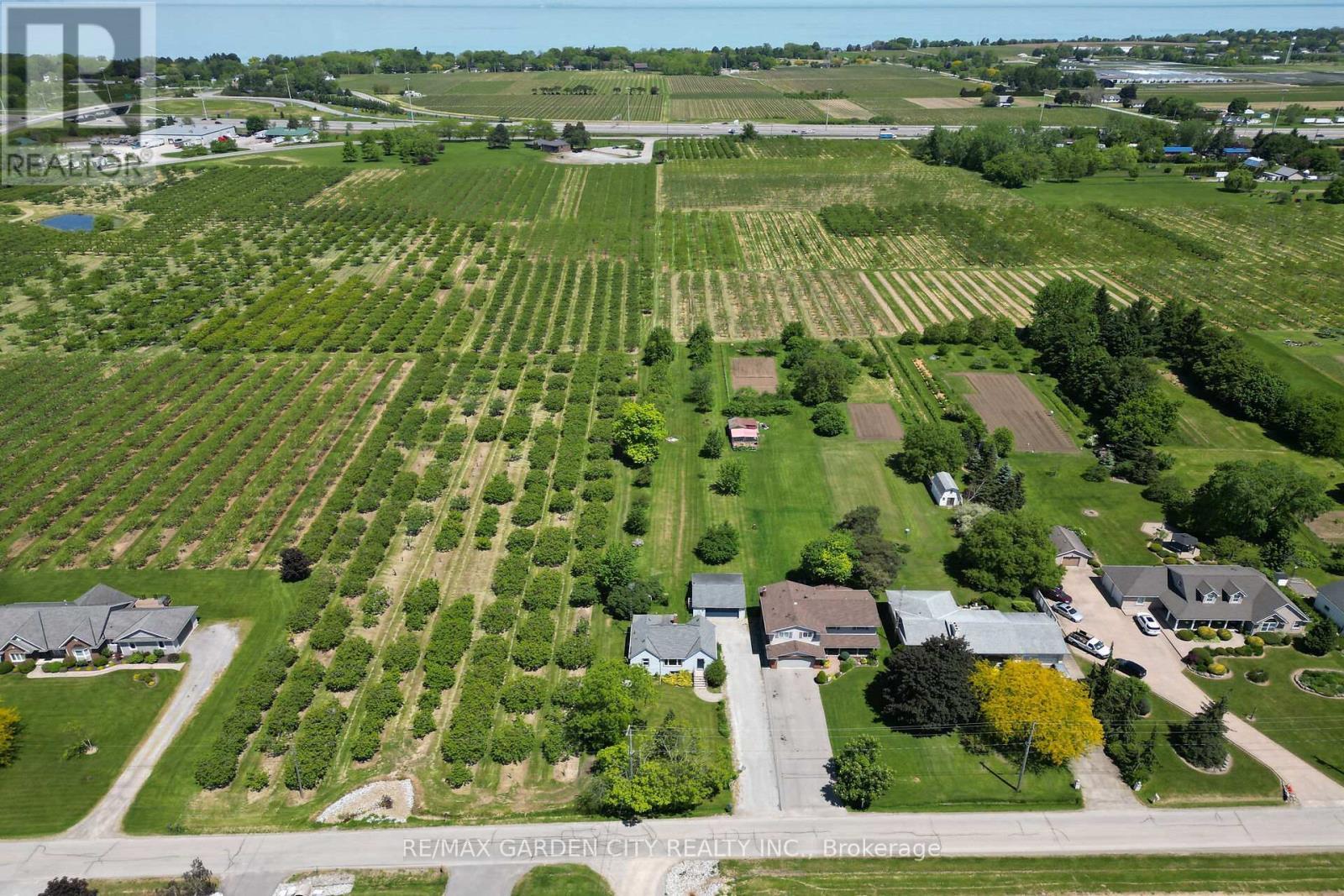 1651 Second Avenue, St. Catharines, Ontario  L2R 6P9 - Photo 30 - X13240048