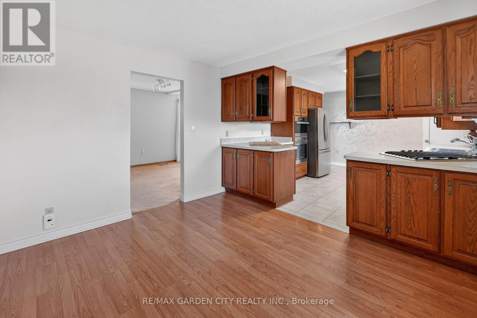 1651 Second Avenue, St. Catharines, Ontario  L2R 6P9 - Photo 9 - X13240048