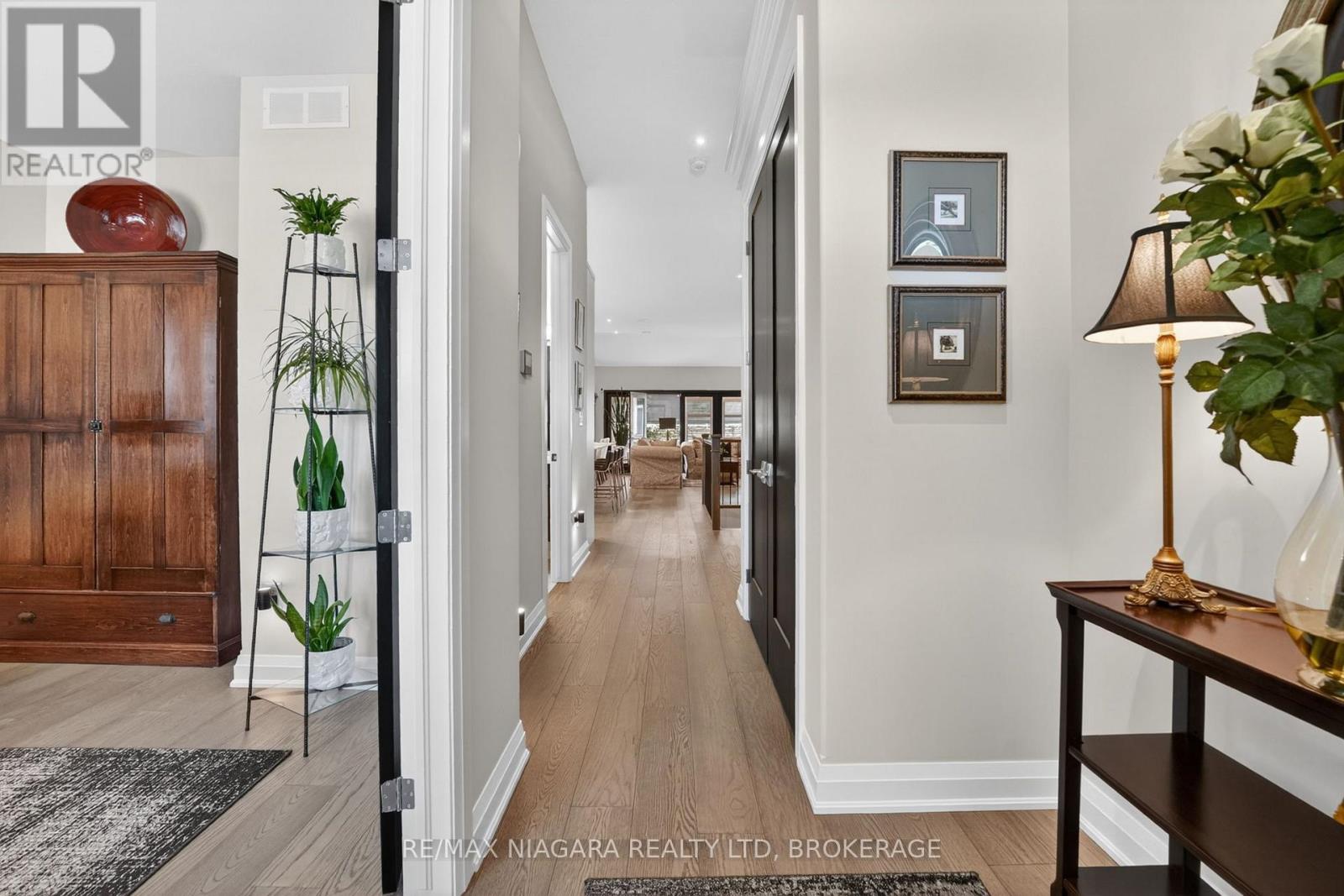 6 Mills Lane, Niagara-On-The-Lake, Ontario  L0S 1J0 - Photo 8 - X13240062