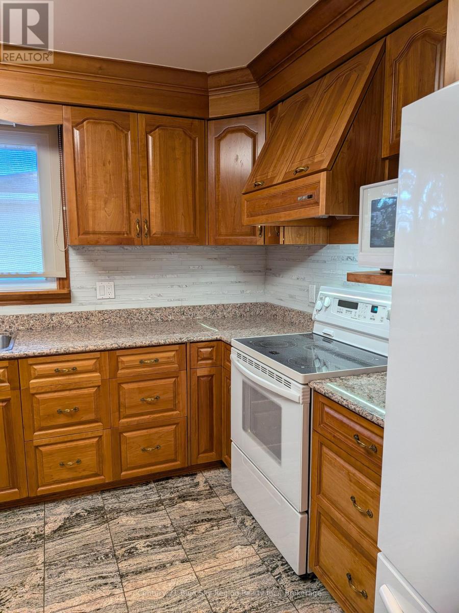 1 Portage Avenue, North Bay, Ontario  P1A 1P1 - Photo 15 - X13240002