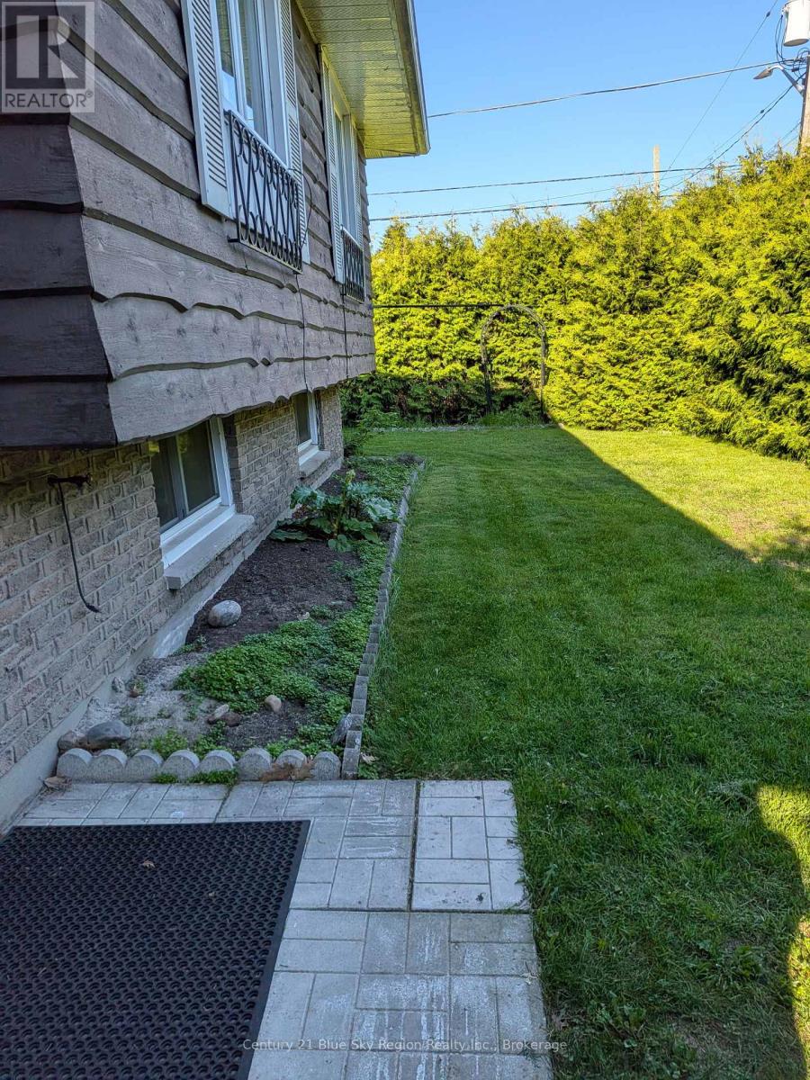1 Portage Avenue, North Bay, Ontario  P1A 1P1 - Photo 2 - X13240002