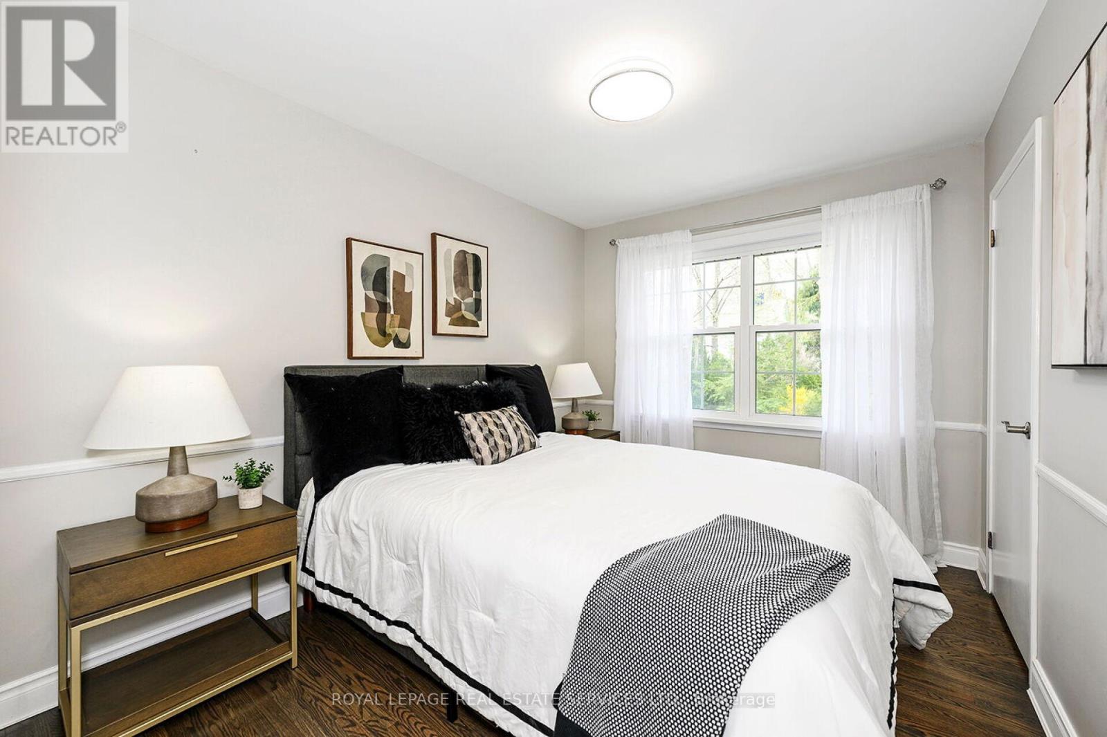 1454 Chasehurst Drive, Mississauga, Ontario  L5J 3A7 - Photo 19 - W13239024