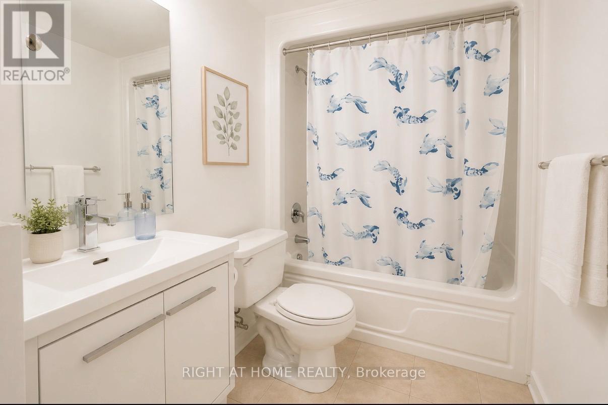 202 - 1 Centre Street W, Richmond Hill, Ontario  L4C 3P3 - Photo 10 - N13239556