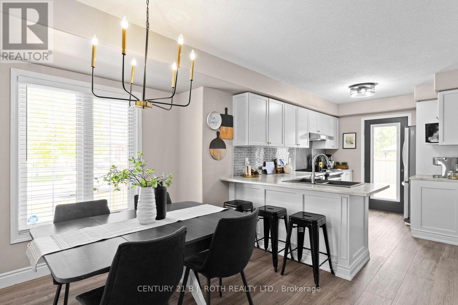 1 Ruthven Crescent, New Tecumseth (Alliston), Ontario  L9R 0A5 - Photo 6 - N13239640