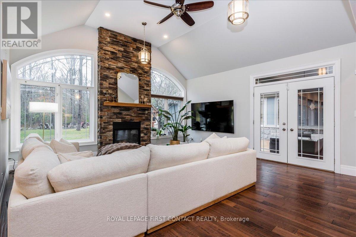 3500 Crescent Harbour Road, Innisfil, Ontario  L9S 2Y8 - Photo 4 - N13239780
