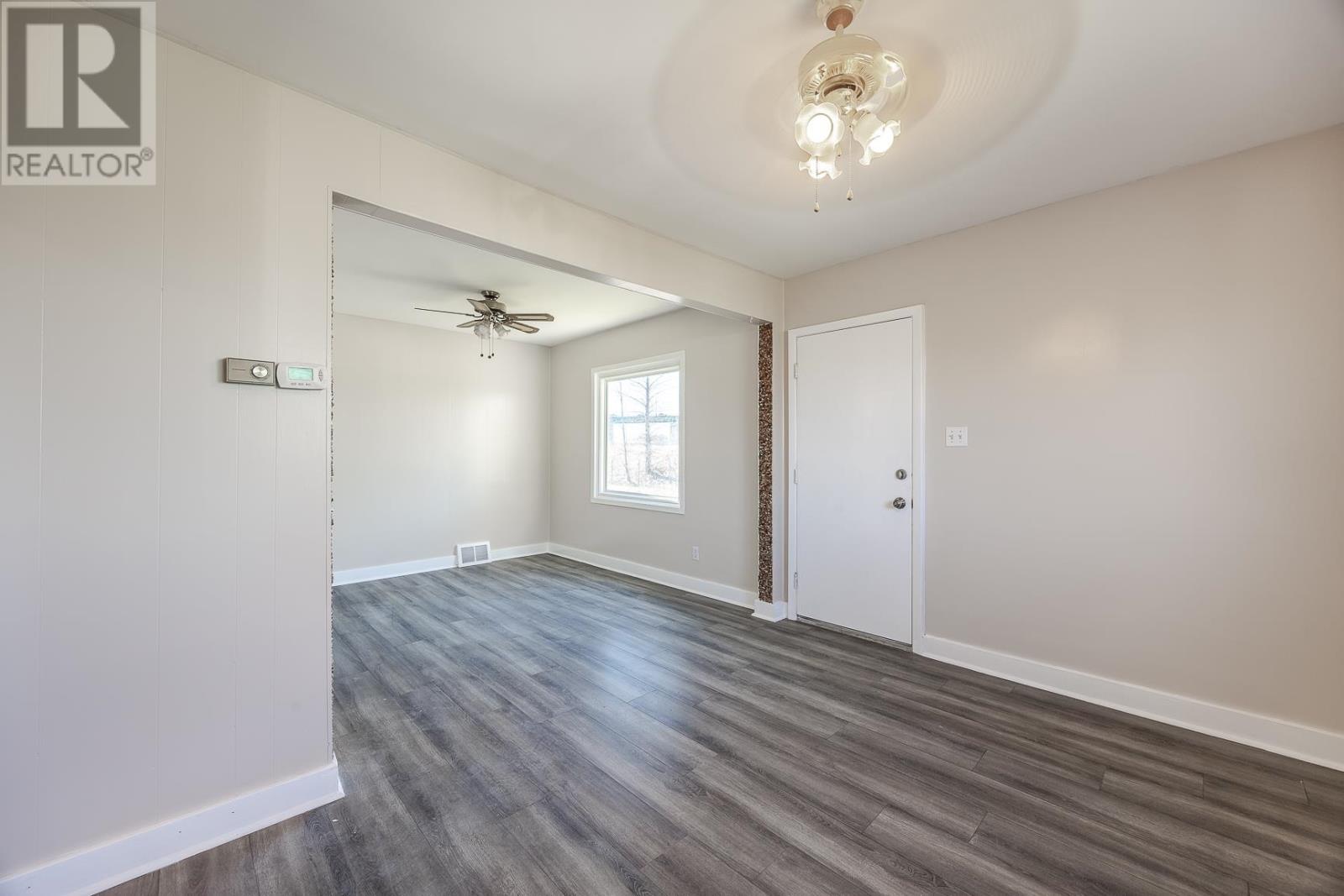 634 Portage Ln, Sault Ste. Marie, Ontario  P6A 1K5 - Photo 5 - SM261121