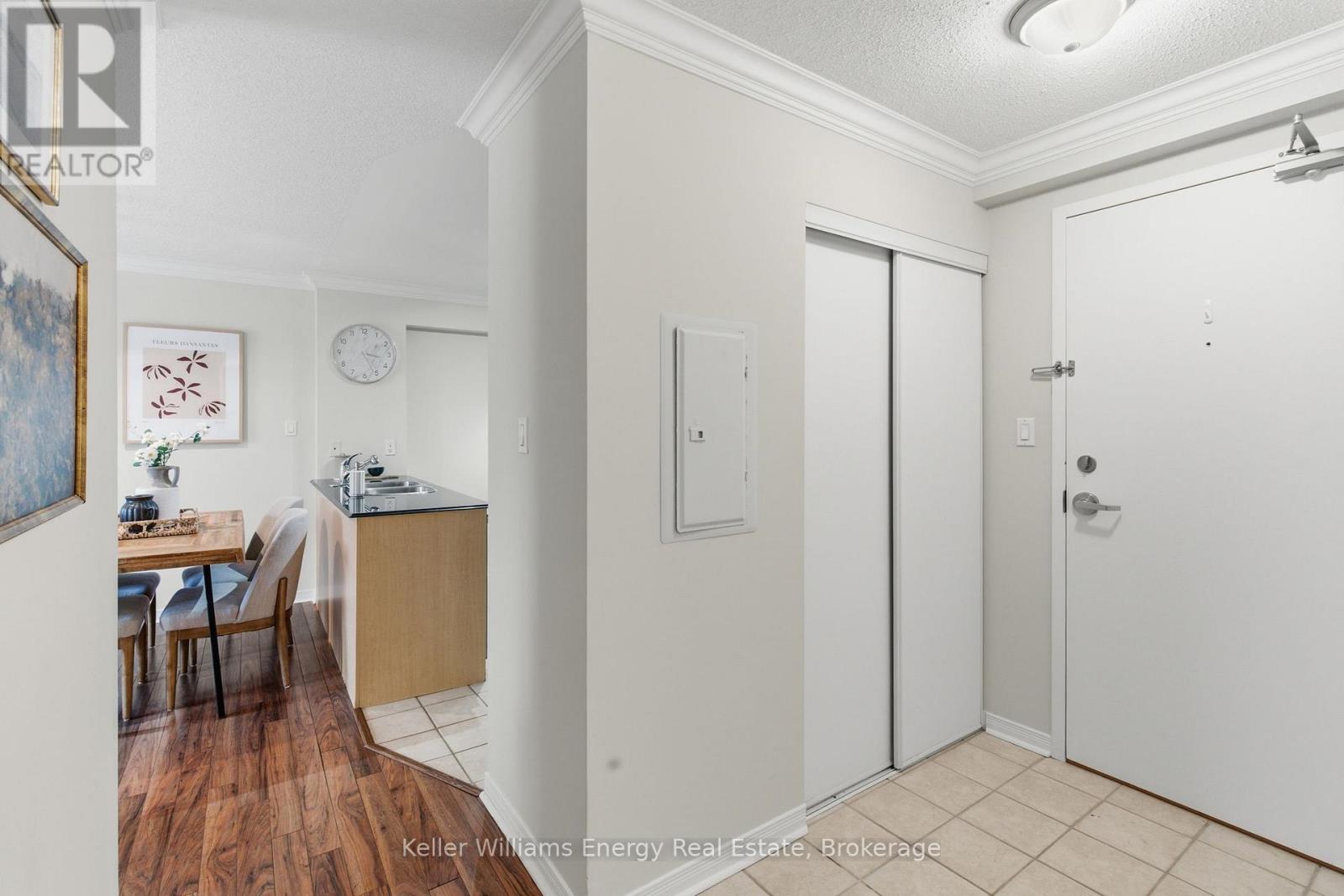 301 - 90 Aspen Springs Drive, Clarington, Ontario  L1C 5N3 - Photo 4 - E13240004