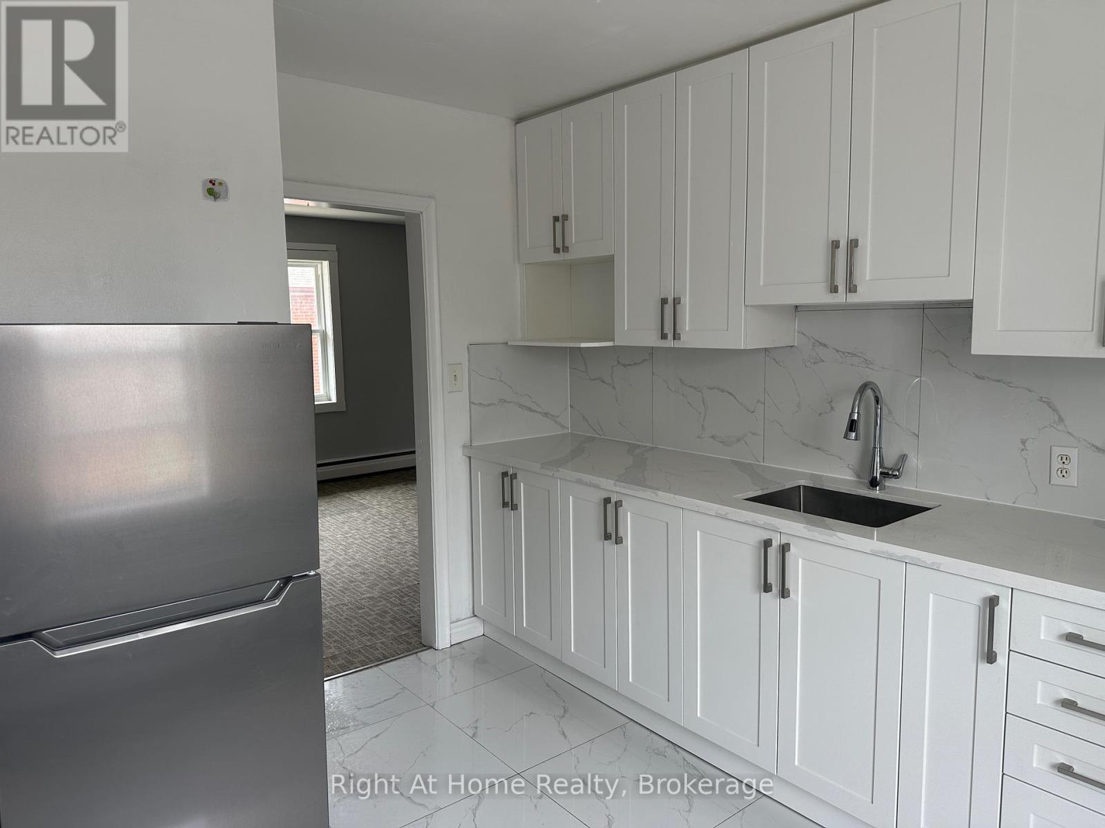Apt. 4 - 119 Rossland Road E, Oshawa, Ontario  L1G 2W5 - Photo 12 - E13240092