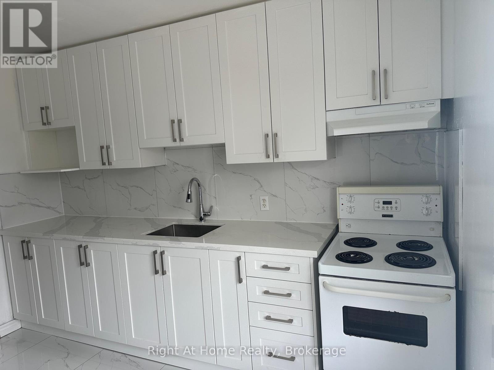Apt. 4 - 119 Rossland Road E, Oshawa, Ontario  L1G 2W5 - Photo 13 - E13240092