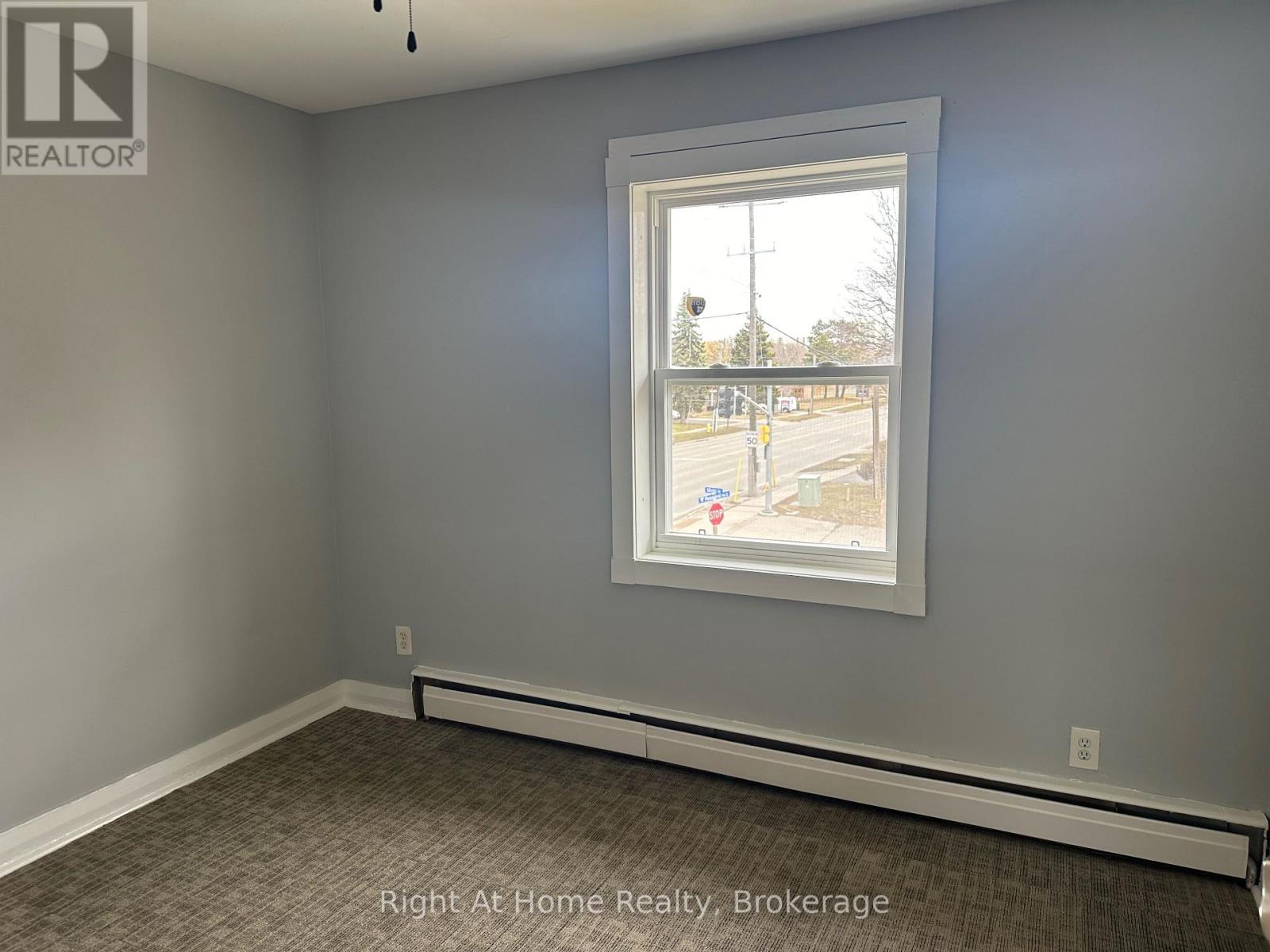 Apt. 4 - 119 Rossland Road E, Oshawa, Ontario  L1G 2W5 - Photo 15 - E13240092