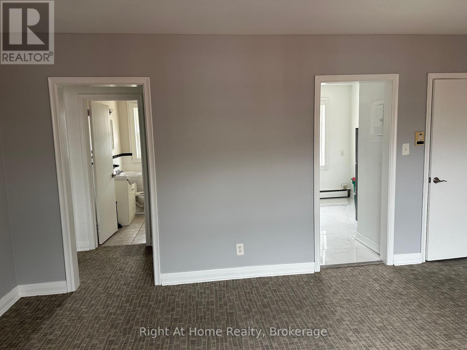 Apt. 4 - 119 Rossland Road E, Oshawa, Ontario  L1G 2W5 - Photo 7 - E13240092