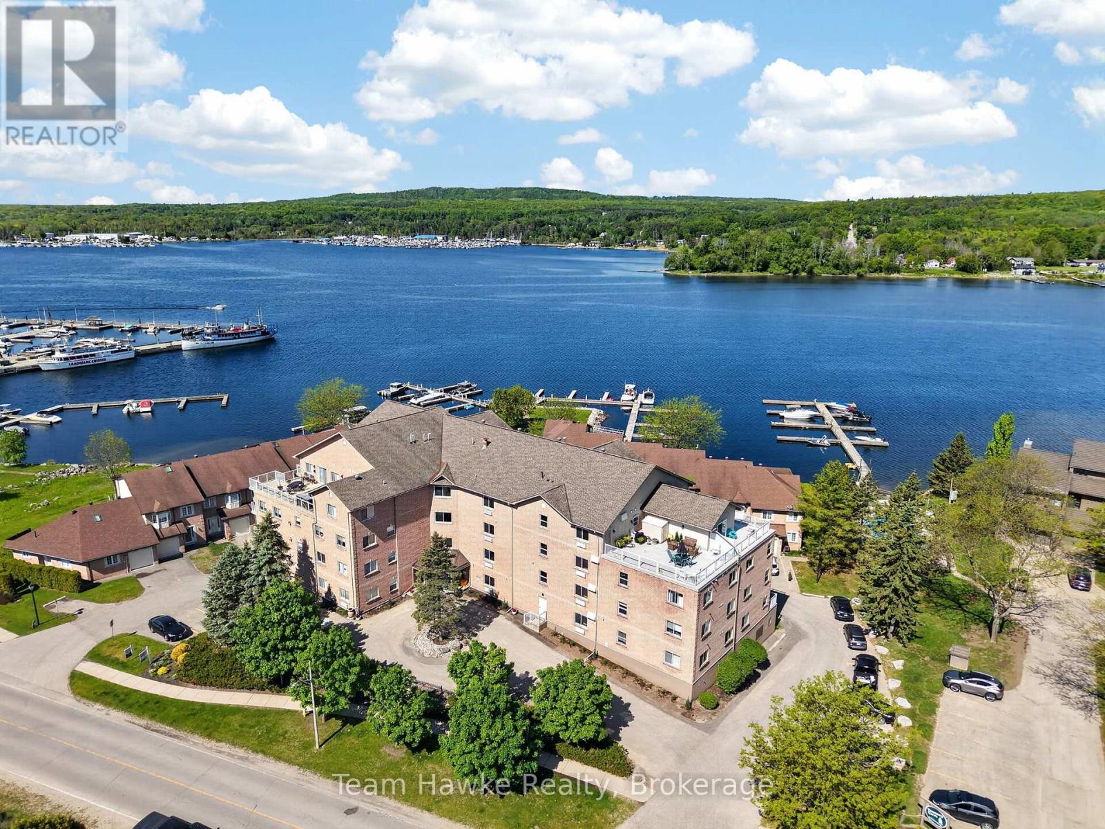 Ph4 - 4 Beck Boulevard, Penetanguishene, Ontario  L9M 2H3 - Photo 2 - S13240142
