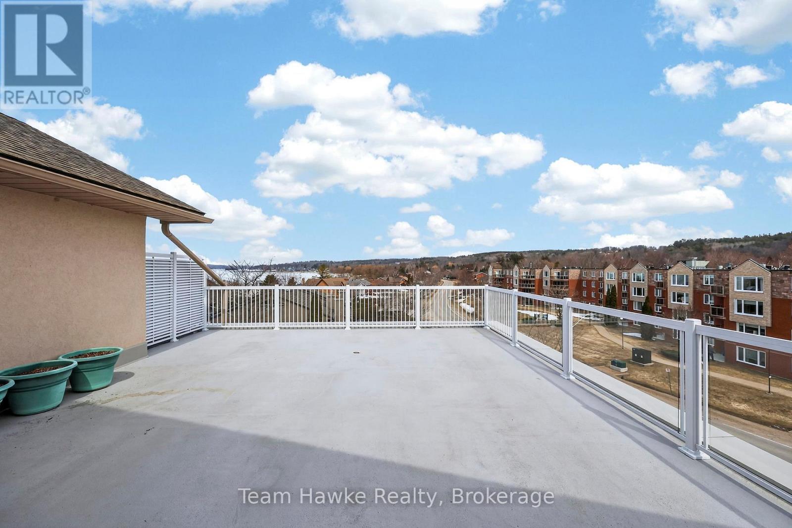 Ph4 - 4 Beck Boulevard, Penetanguishene, Ontario  L9M 2H3 - Photo 29 - S13240142