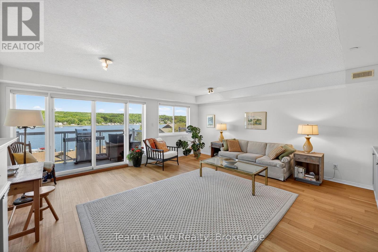 Ph4 - 4 Beck Boulevard, Penetanguishene, Ontario  L9M 2H3 - Photo 32 - S13240142