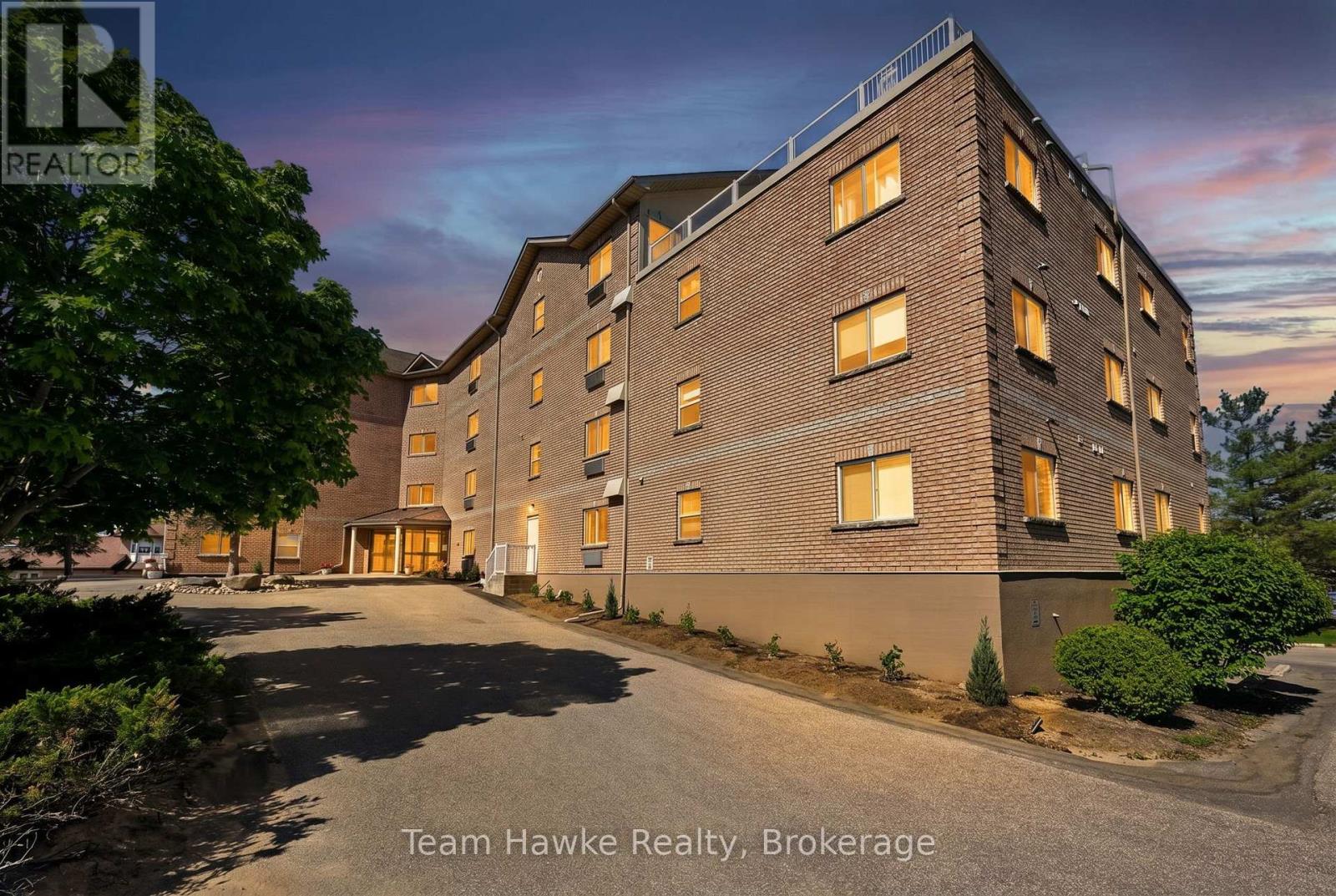 Ph4 - 4 Beck Boulevard, Penetanguishene, Ontario  L9M 2H3 - Photo 47 - S13240142