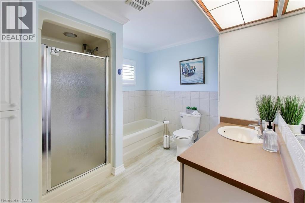 223 Margaret Avenue, Stoney Creek, Ontario  L8E 2J1 - Photo 17 - 40833594