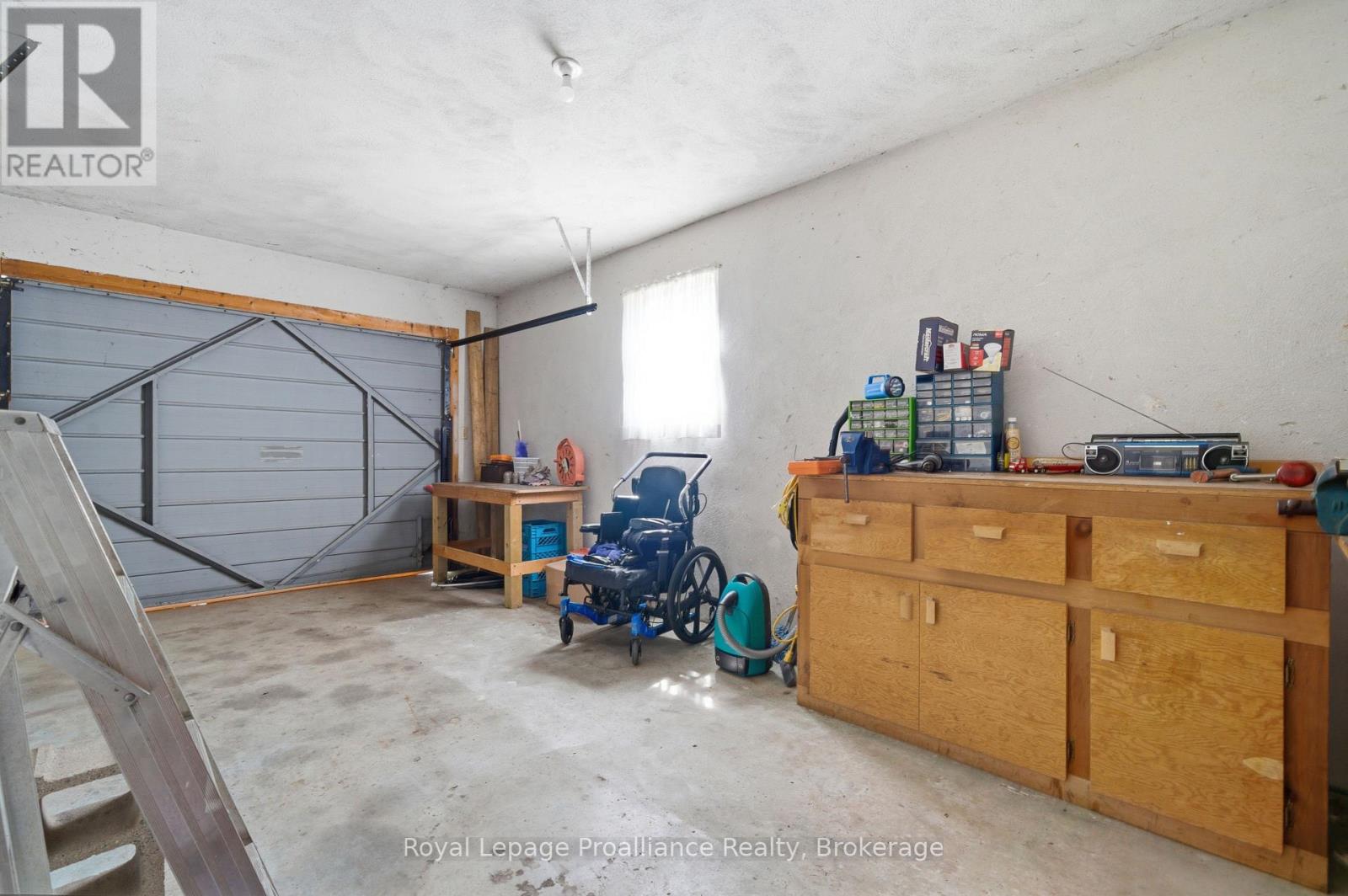 664 2nd Dug Hill Road, Quinte West, Ontario  K8V 0B6 - Photo 33 - X13240136
