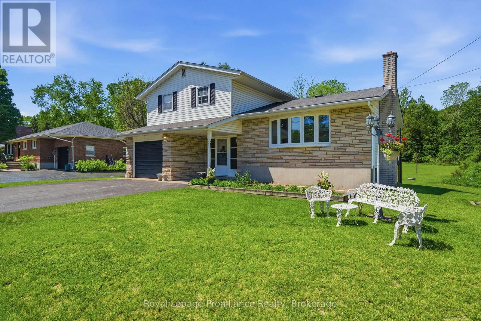 664 2nd Dug Hill Road, Quinte West, Ontario  K8V 0B6 - Photo 50 - X13240136