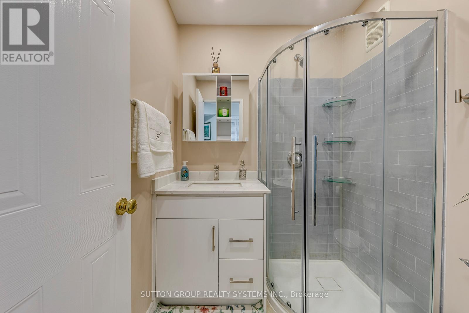 9 - 460 Bristol Road W, Mississauga, Ontario  L5R 3P6 - Photo 6 - W13239590
