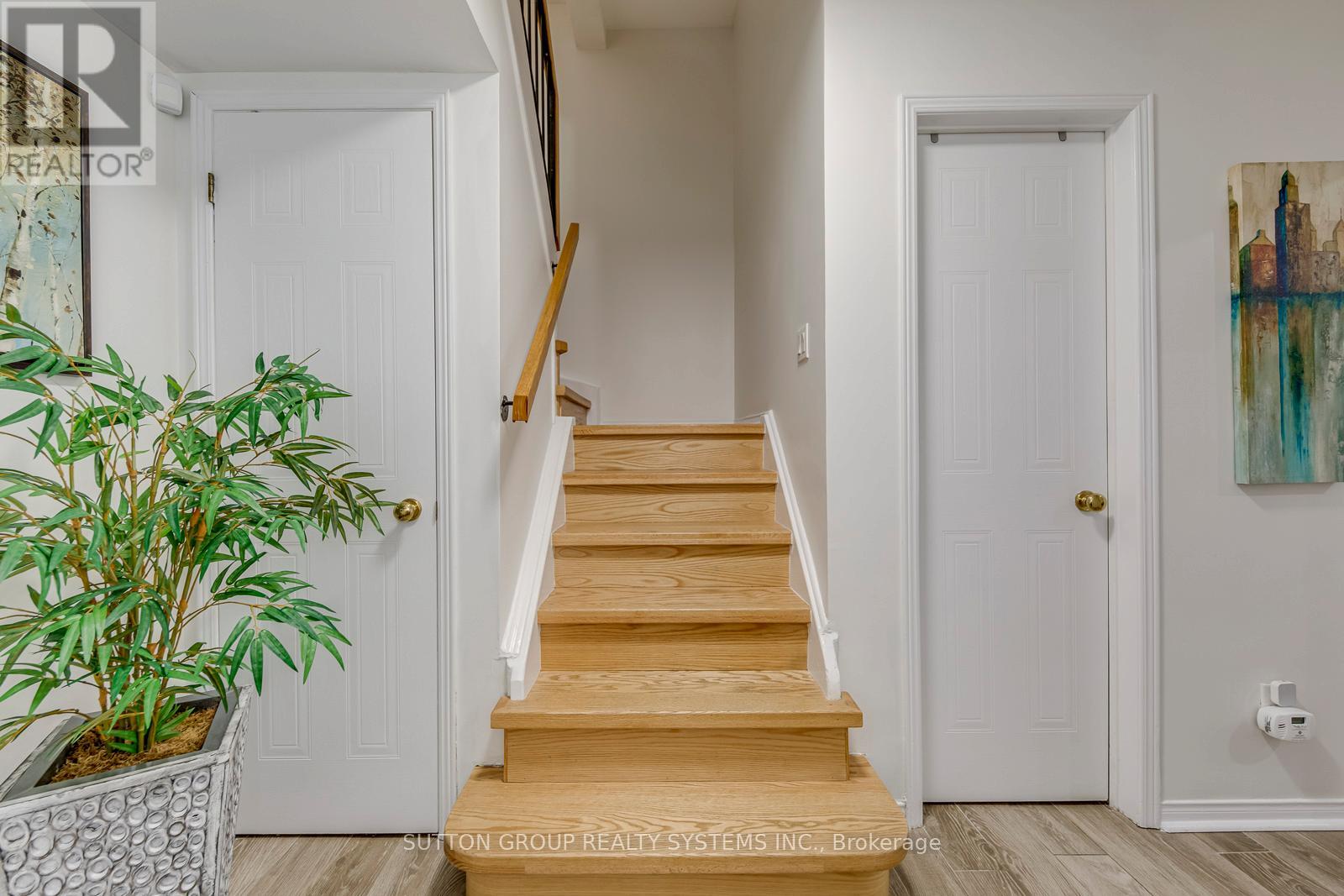 9 - 460 Bristol Road W, Mississauga, Ontario  L5R 3P6 - Photo 7 - W13239590