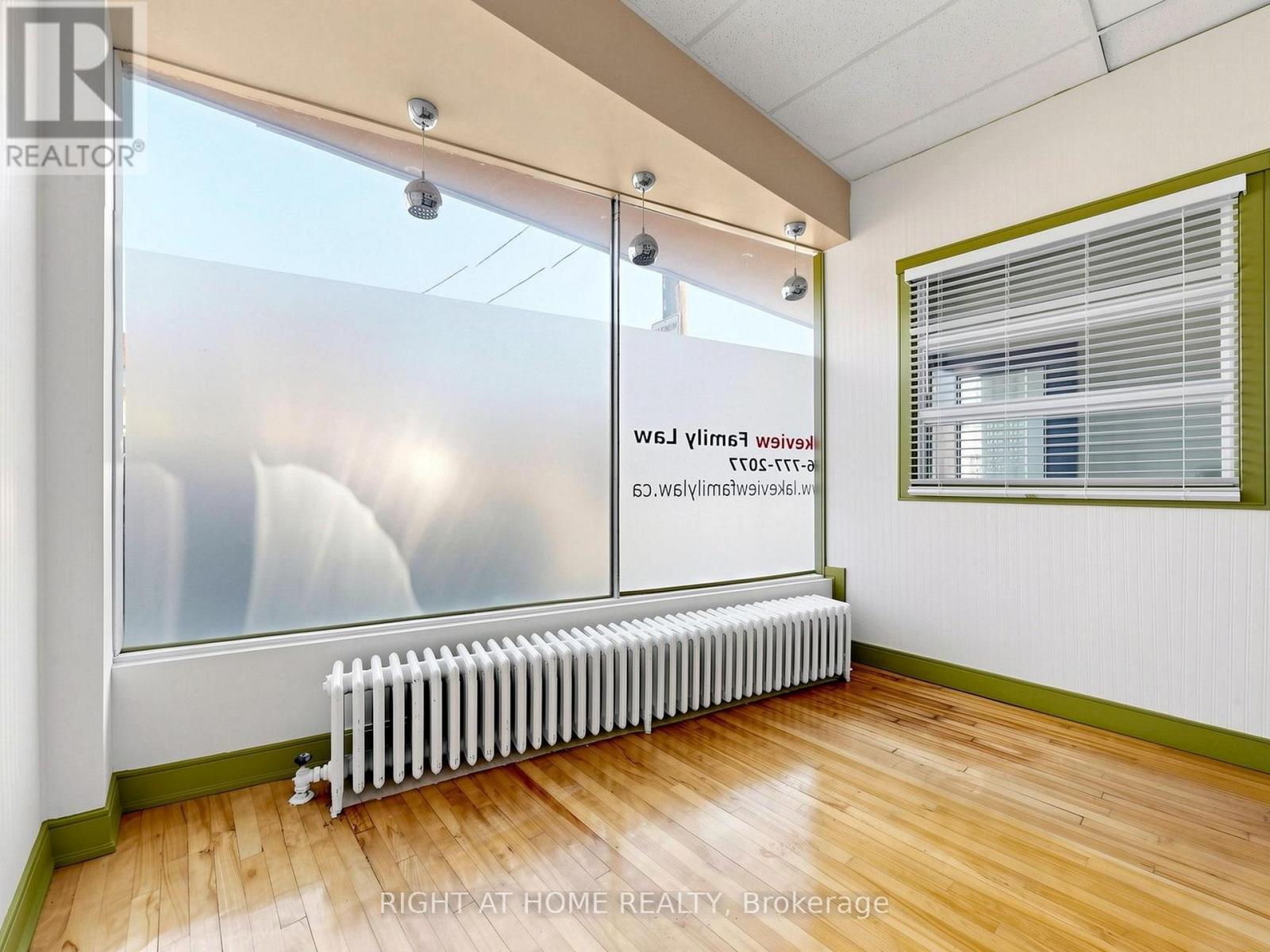 701 The Queensway Avenue, Toronto, Ontario  M8Y 1L2 - Photo 15 - W13239608