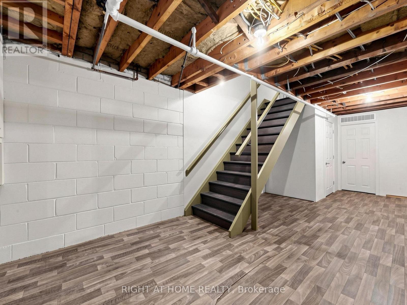 701 The Queensway Avenue, Toronto, Ontario  M8Y 1L2 - Photo 18 - W13239608